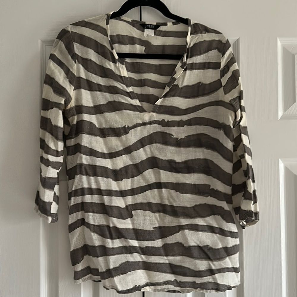 J. Crew Factory Women’s Grey & Ivory V Neck Striped Blouse